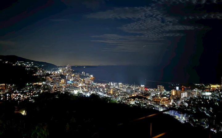 熱海の夜景、湾の灯り